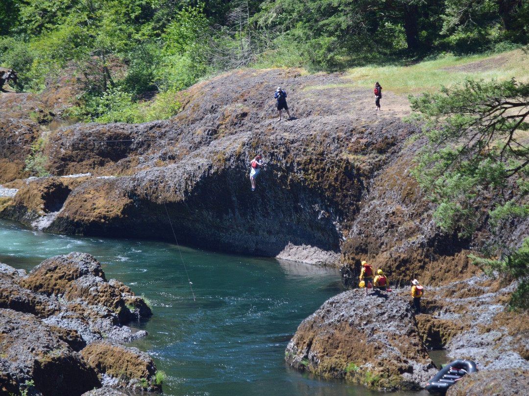 Blue Sky Whitewater Rafting-Estacada必去景点