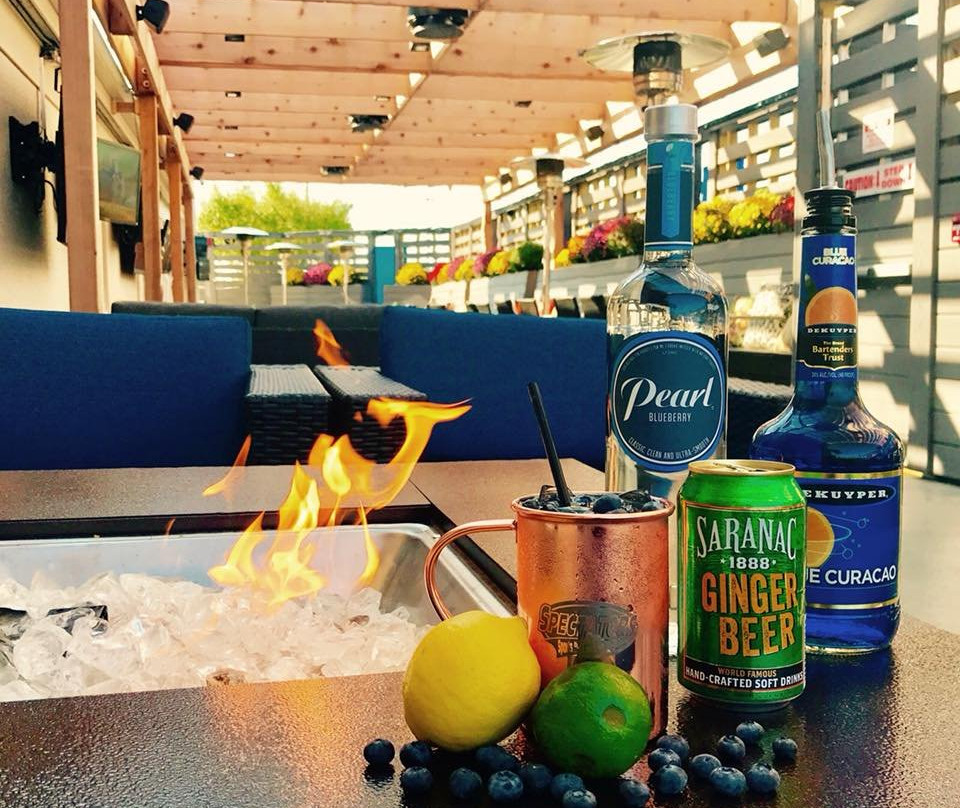 阿尔图纳餐馆和美食-Spectators Sports Bar & Grill