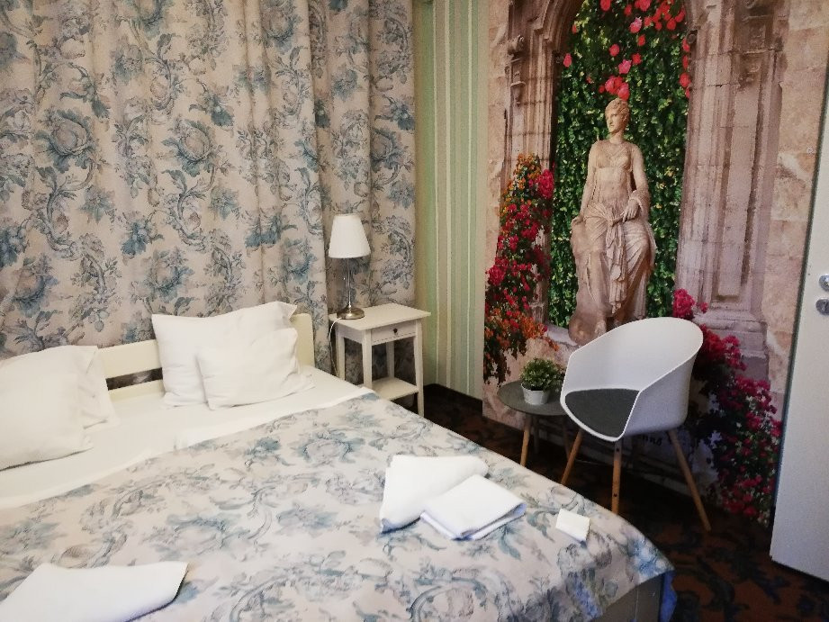 Tunderkert Hotel es Rendezvenykozpont主图