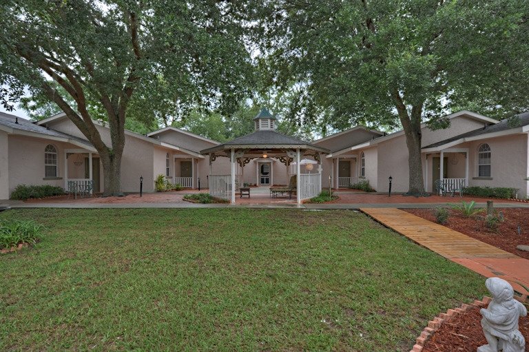 Country Chalet Inn-官方