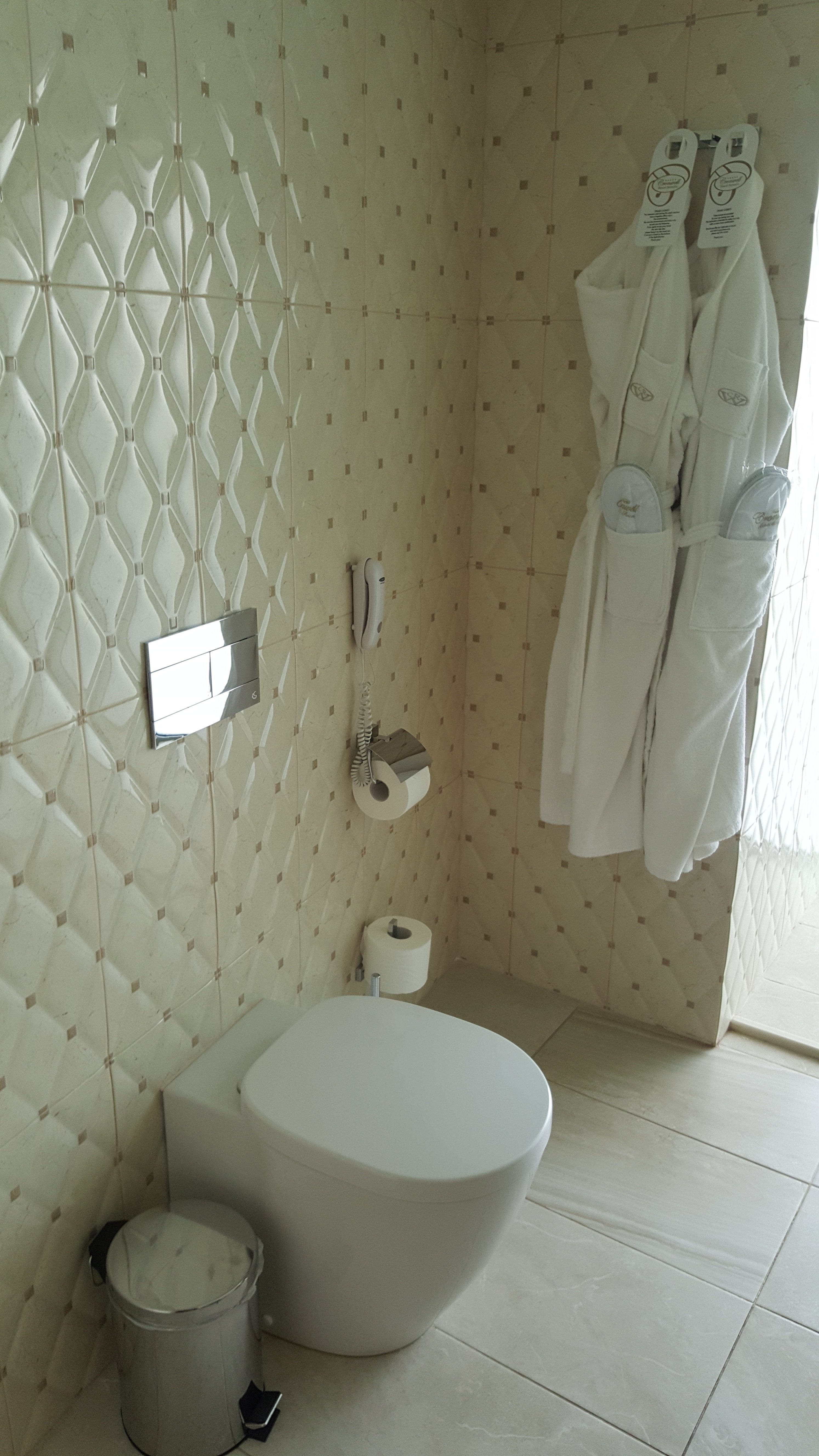 Elinotel Sermilia Resort-浴室