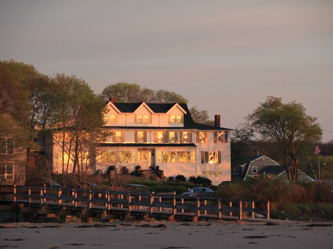 Blue Shutters Beachside Inn主图