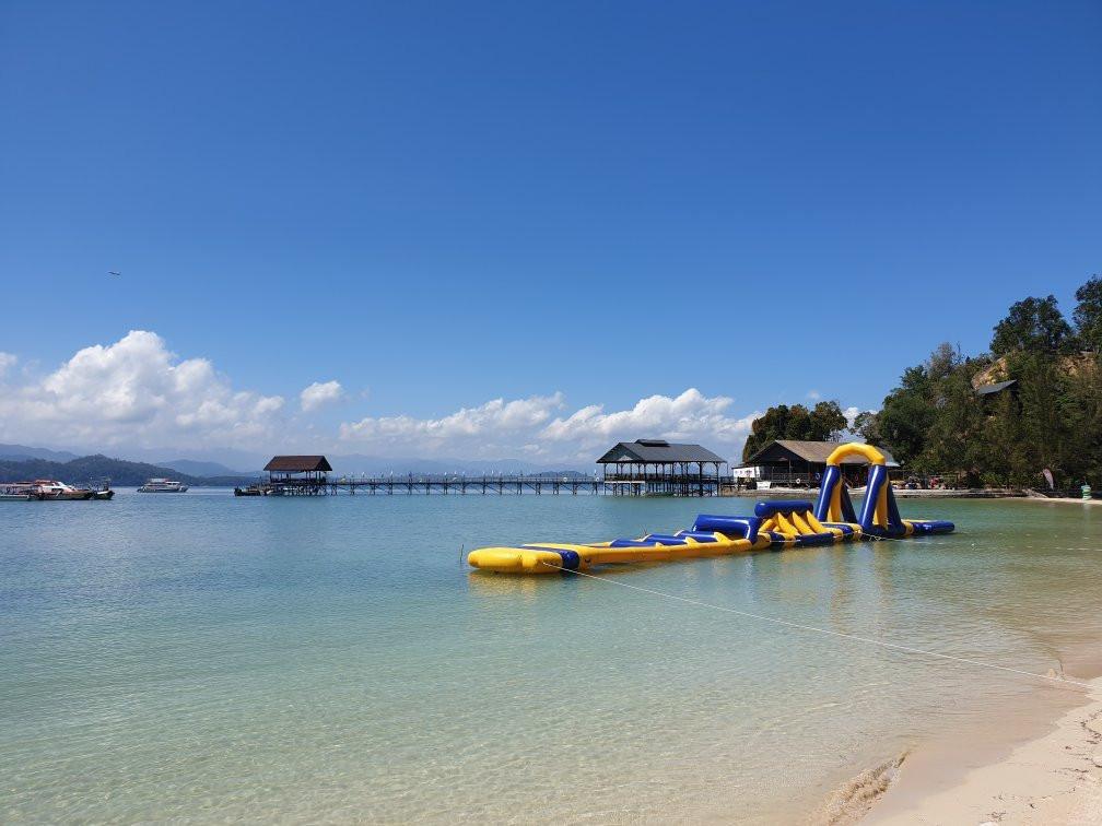 Dinawan Island景点图片