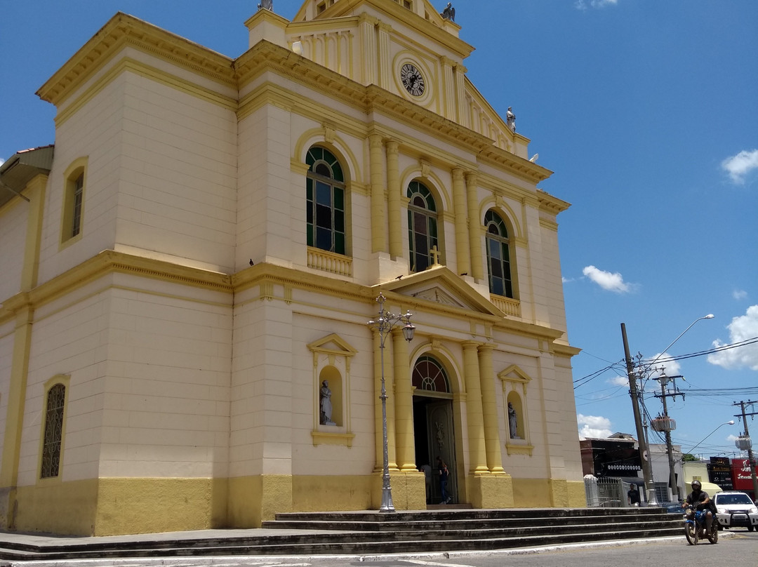 Matriz Nossa Senhora da Candelaria Church-伊图必去景点