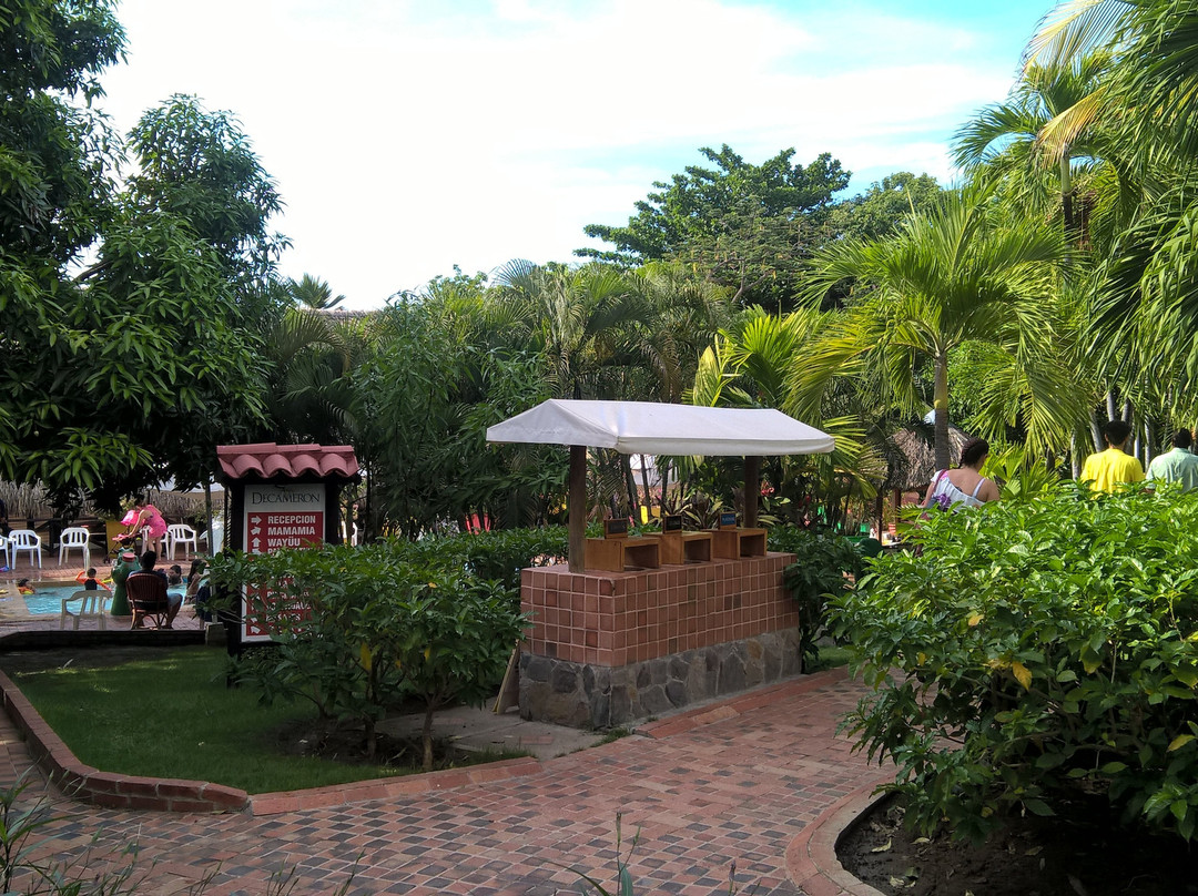 迪卡梅隆加里昂全包式酒店主图