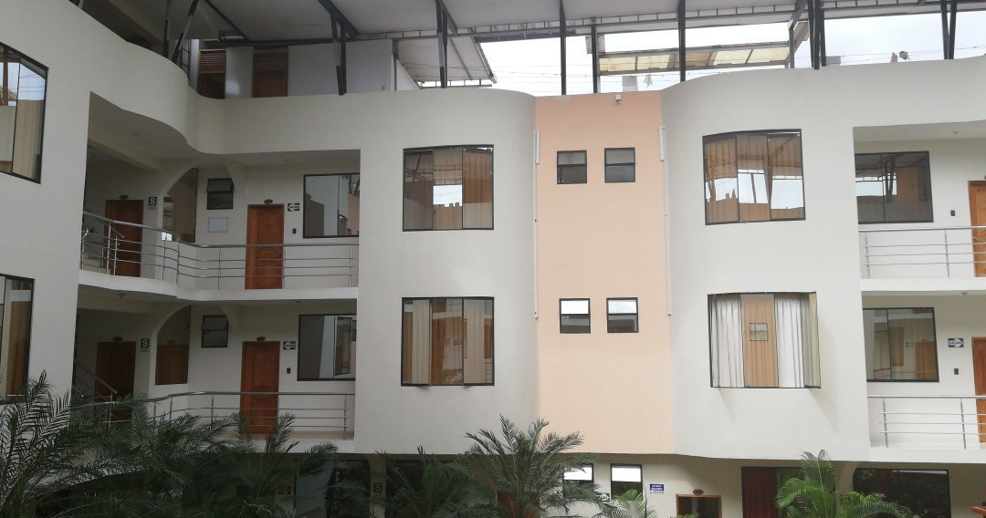 Royal Kerkus Hotel主图