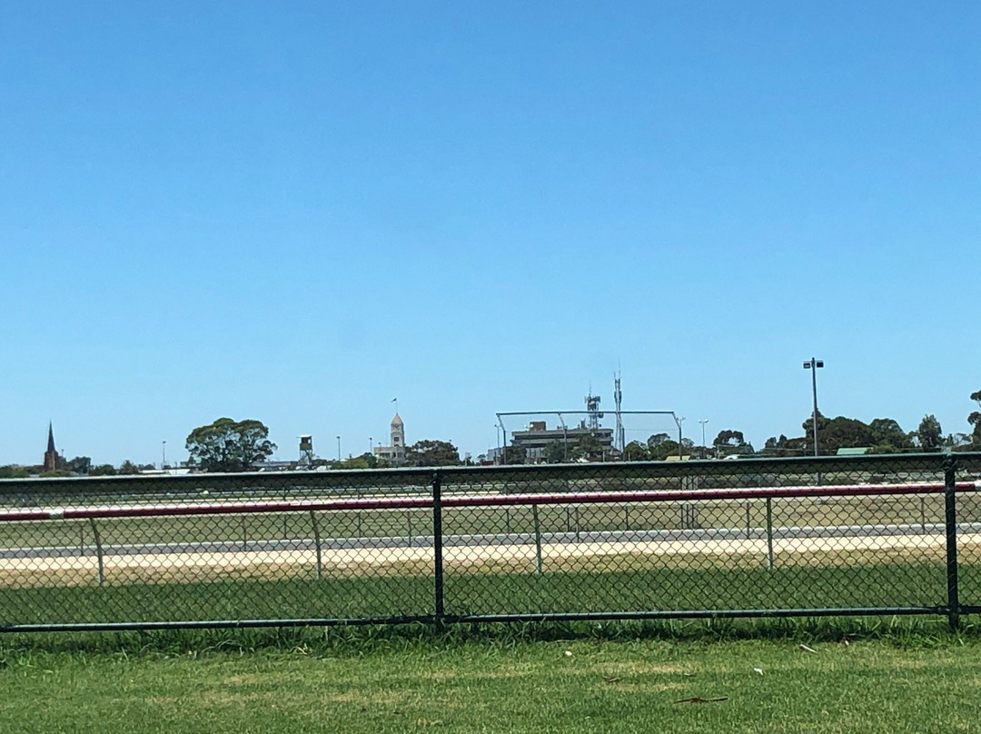 Horsham Racecourse-霍舌姆必去景点