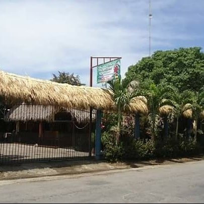 Mauras Tropical Mini Hostel
