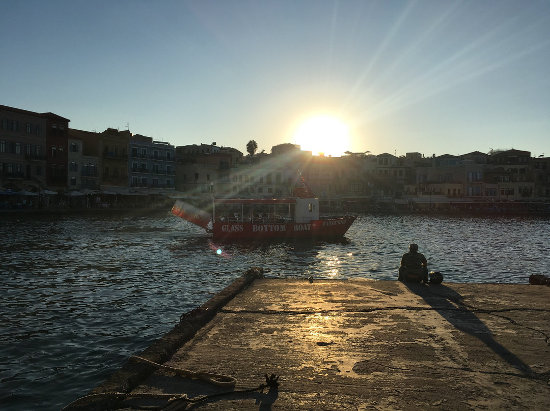 Chania Glass Bottom Boat Trips - Fanourios Boat景点图片