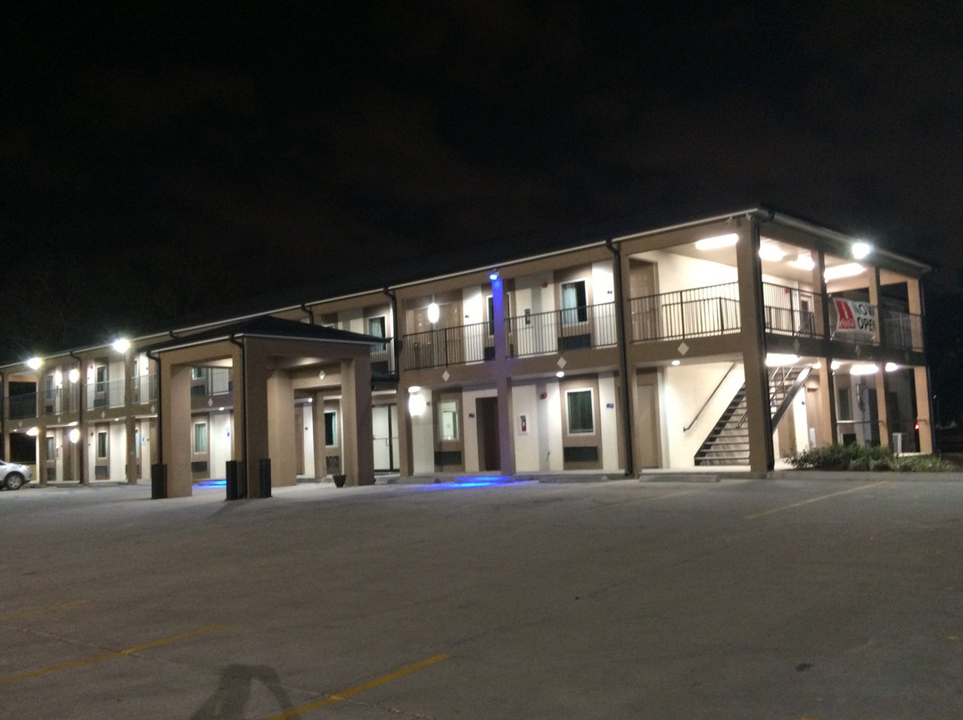 Paradise Inn & Suites主图