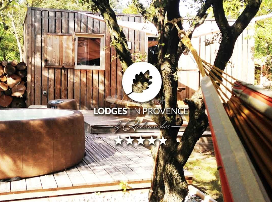 Lodges en Provence - Ecogîtes & Restaurant Insolites