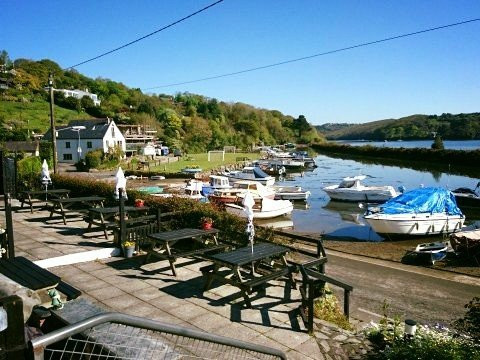 Golant餐馆和美食-Fishermans Arms