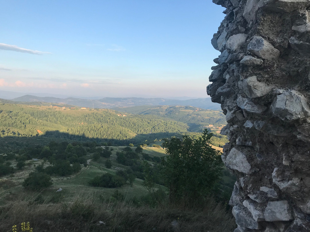 Novo Brdo Castle景点图片