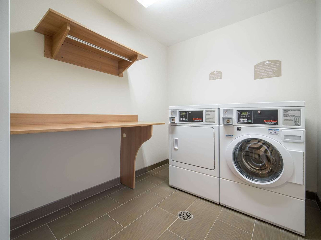 Microtel Inn & Suites by Wyndham Moorhead Fargo Area主图