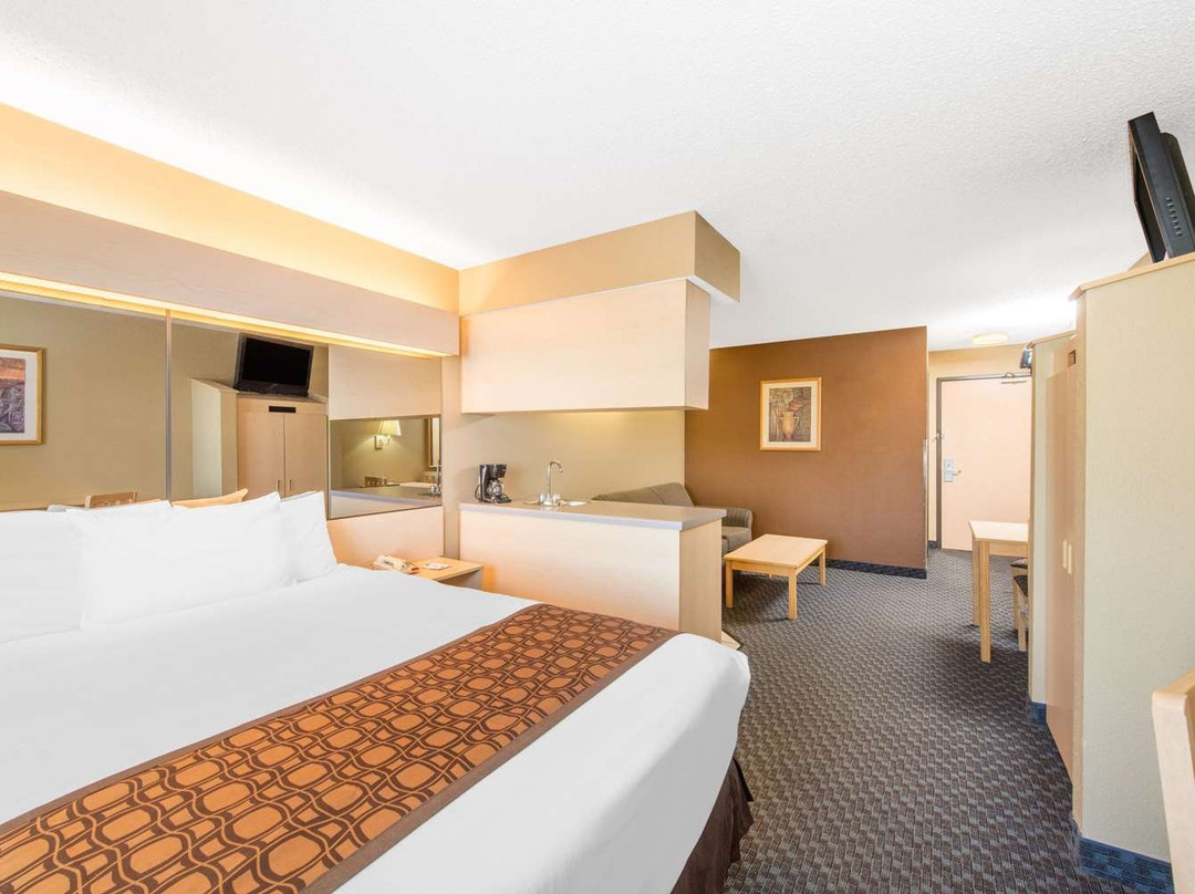 Microtel Inn & Suites by Wyndham Independence主图