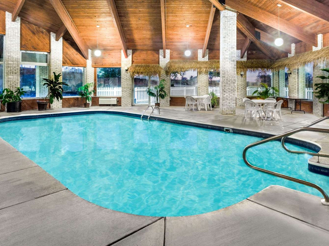 Days Inn by Wyndham Jackson主图