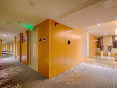 华美达安可酒店主图