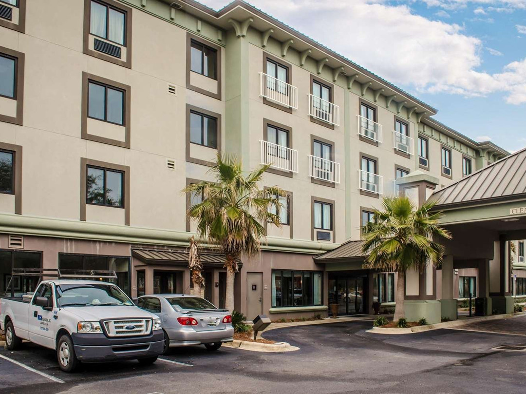 Comfort Inn and Suites主图