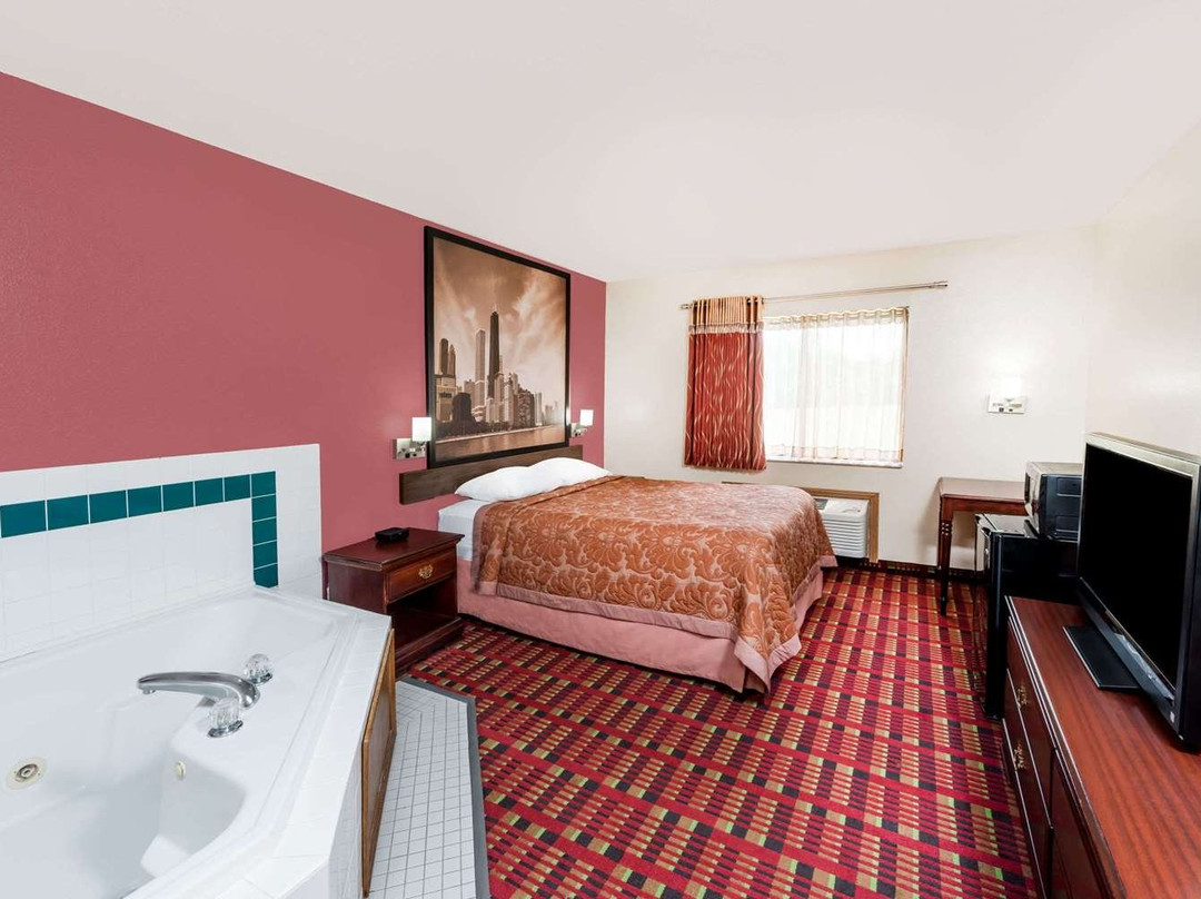 Super 8 by Wyndham Paris IL主图