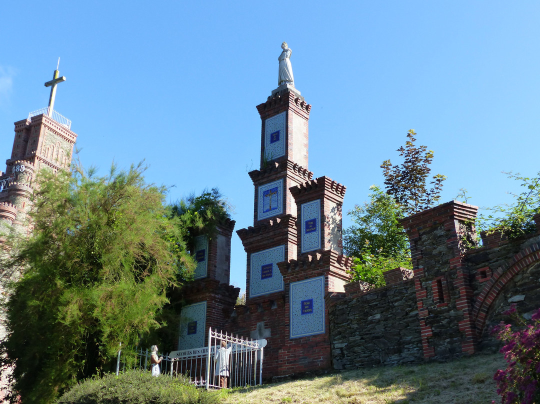 Le Sanctuaire de la Salette-La Rabateliere必去景点