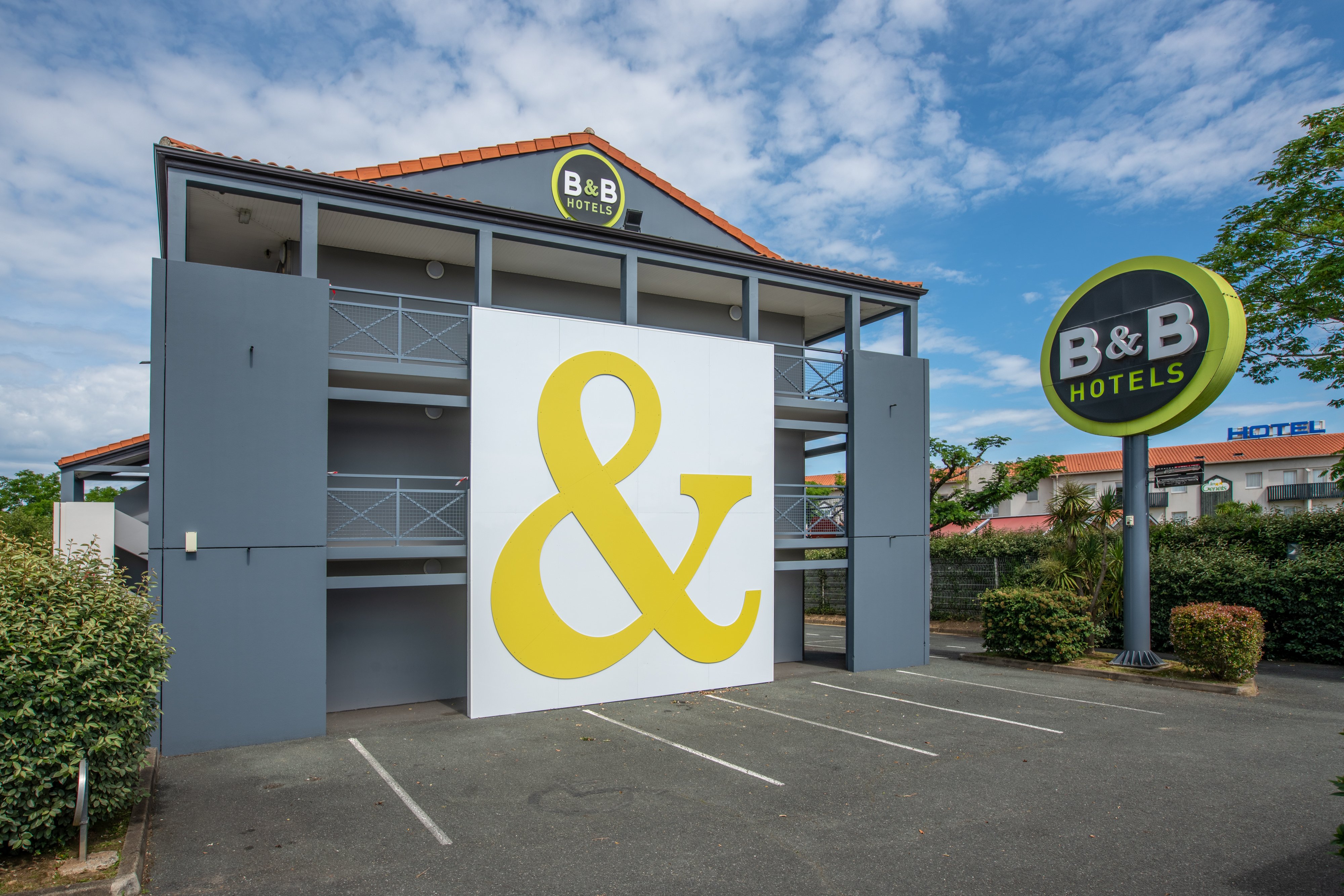 B&B HOTEL Bayonne-官方