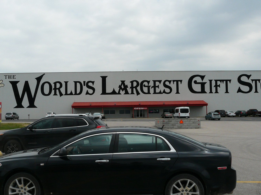 Worlds Largest Gift Store景点图片