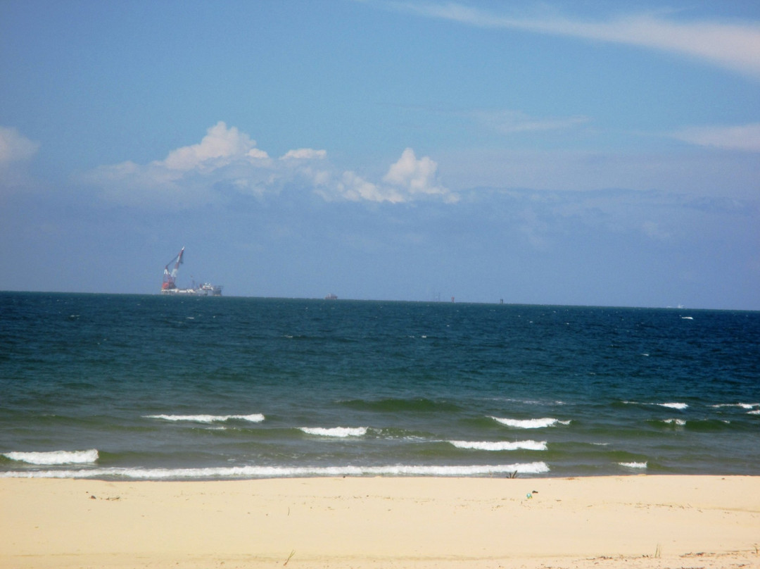 Tanjung Batu Beach景点图片