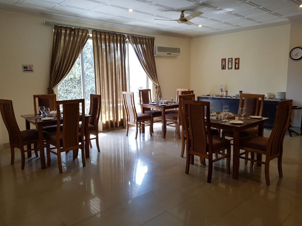 佛塔里斯木尔坦酒店主图