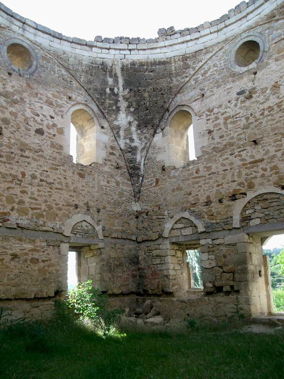 Eski Sarai Jami Mosque-Pionerskoye必去景点