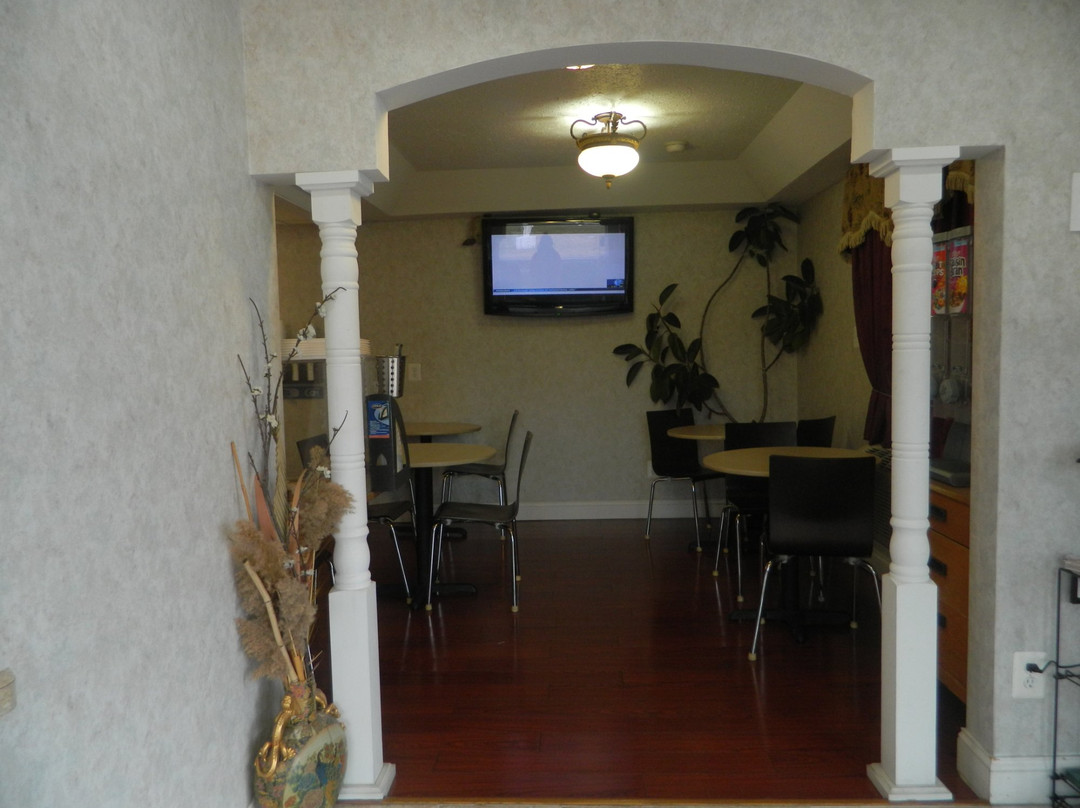 Country View Inn & Suites主图
