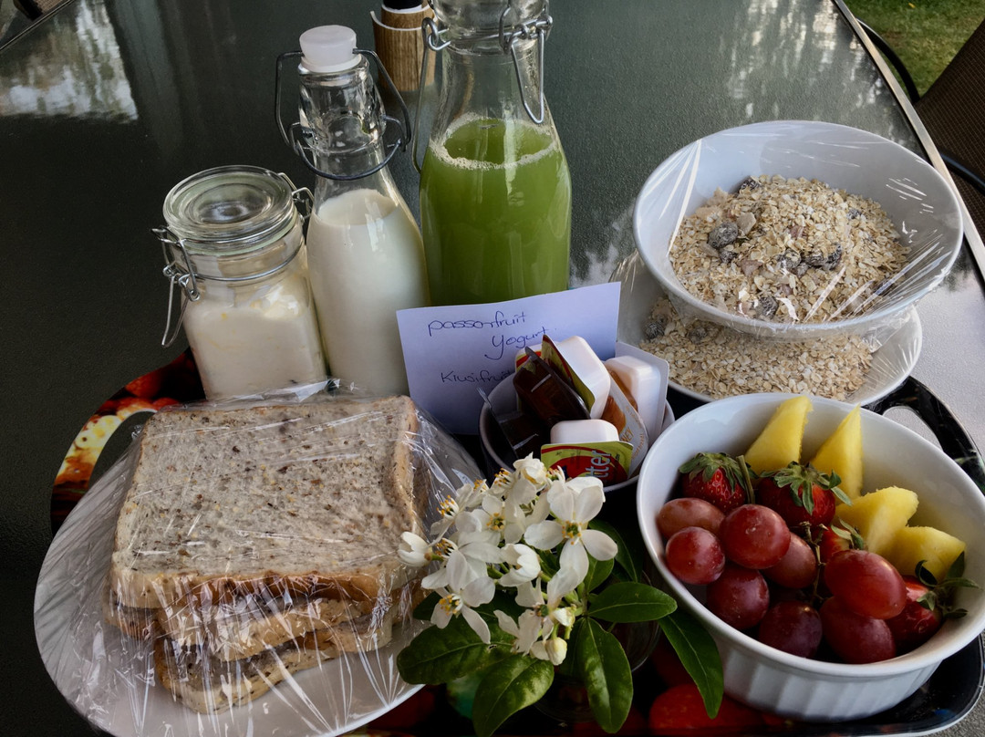 红草丛汽车旅馆