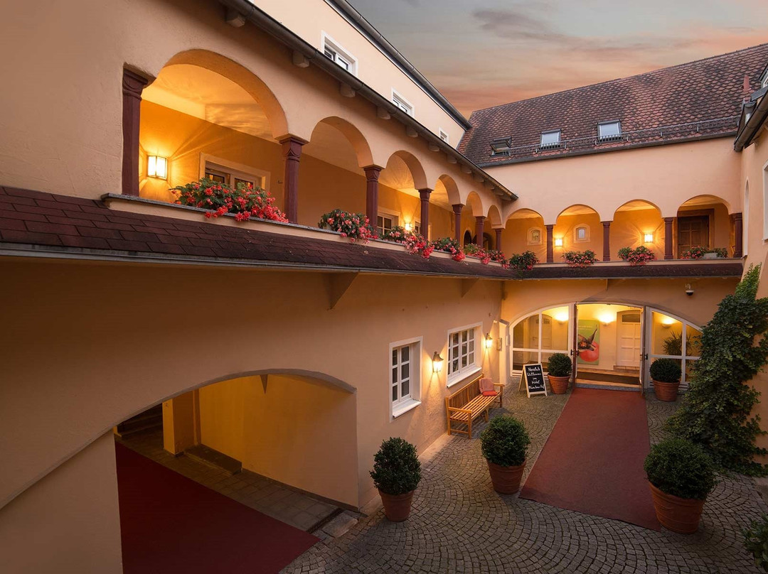 Hotel Munchner Hof主图