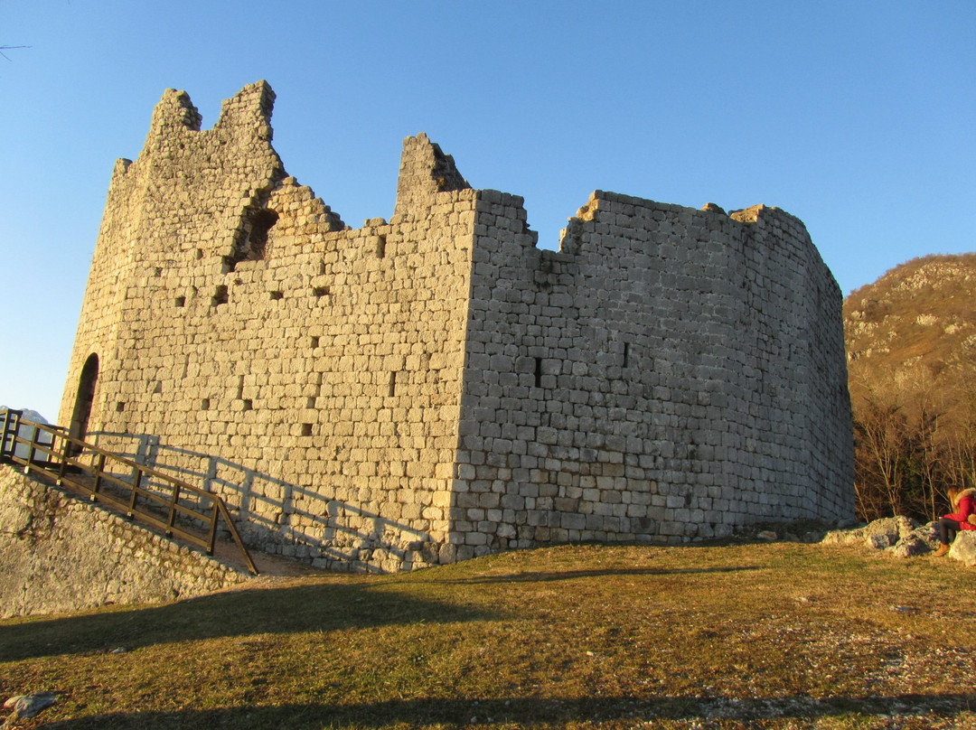 Castello di Toppo (Travesio)景点图片