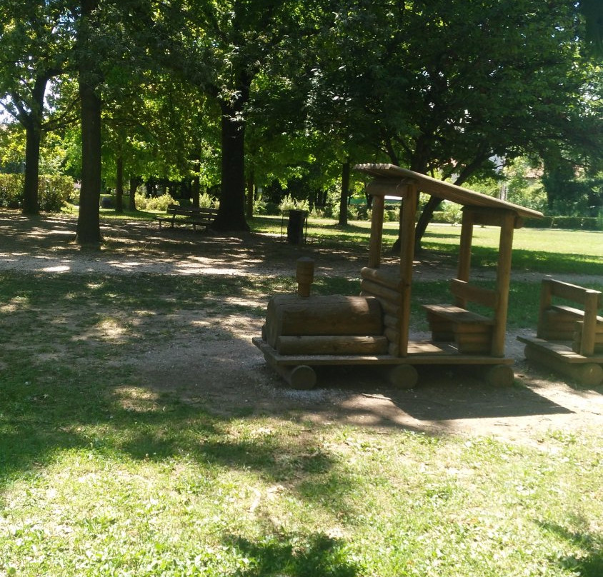 Parco Arcobaleno景点图片
