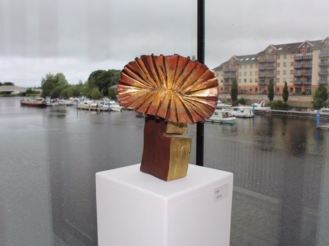 Luan Gallery