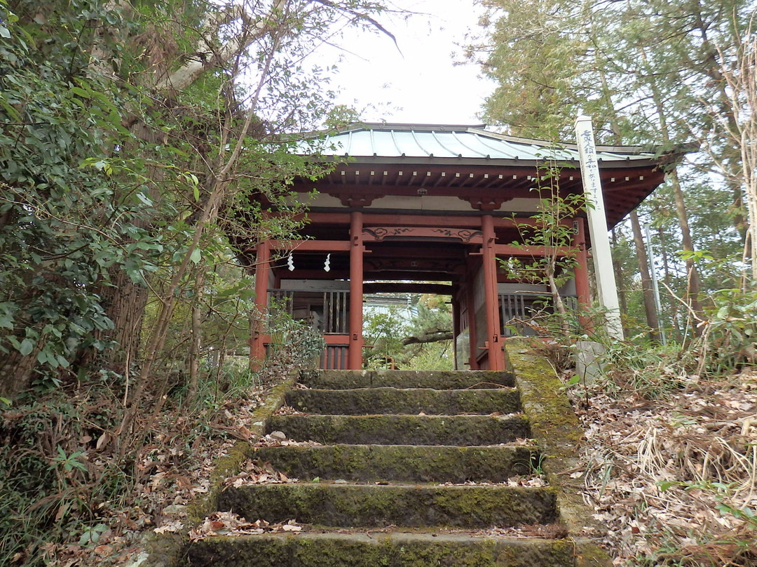 Iwatatewo Shrine景点图片