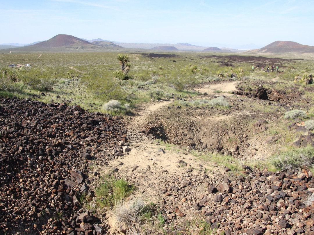 Cinder Cones, Lava Flows, and Lava Tube-Baker必去景点