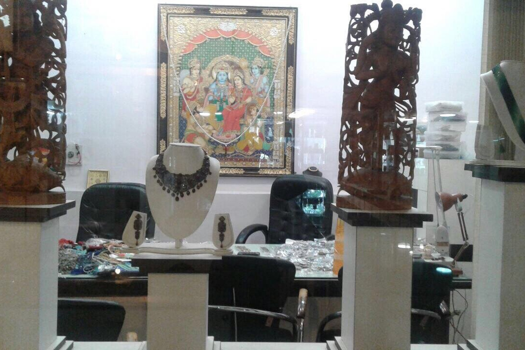 Silver & Gem Palace-斋蒲尔必去景点