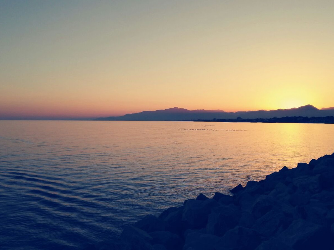 Playa de la Riera-坎布里尔斯必去景点