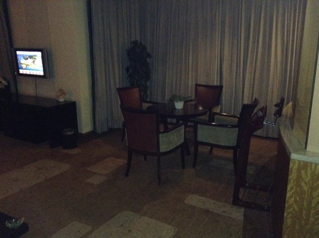 中都青山湖畔大酒店湖畔童话酒店主图