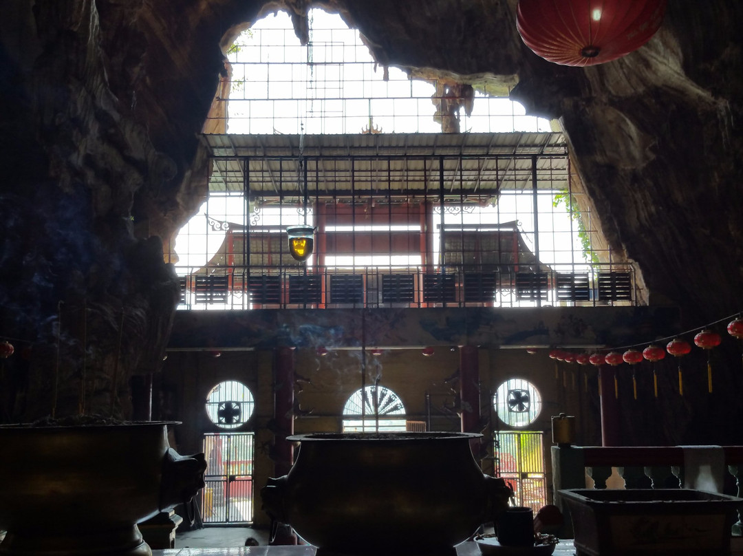 Tokong Gua Dong Hua-怡保必去景点