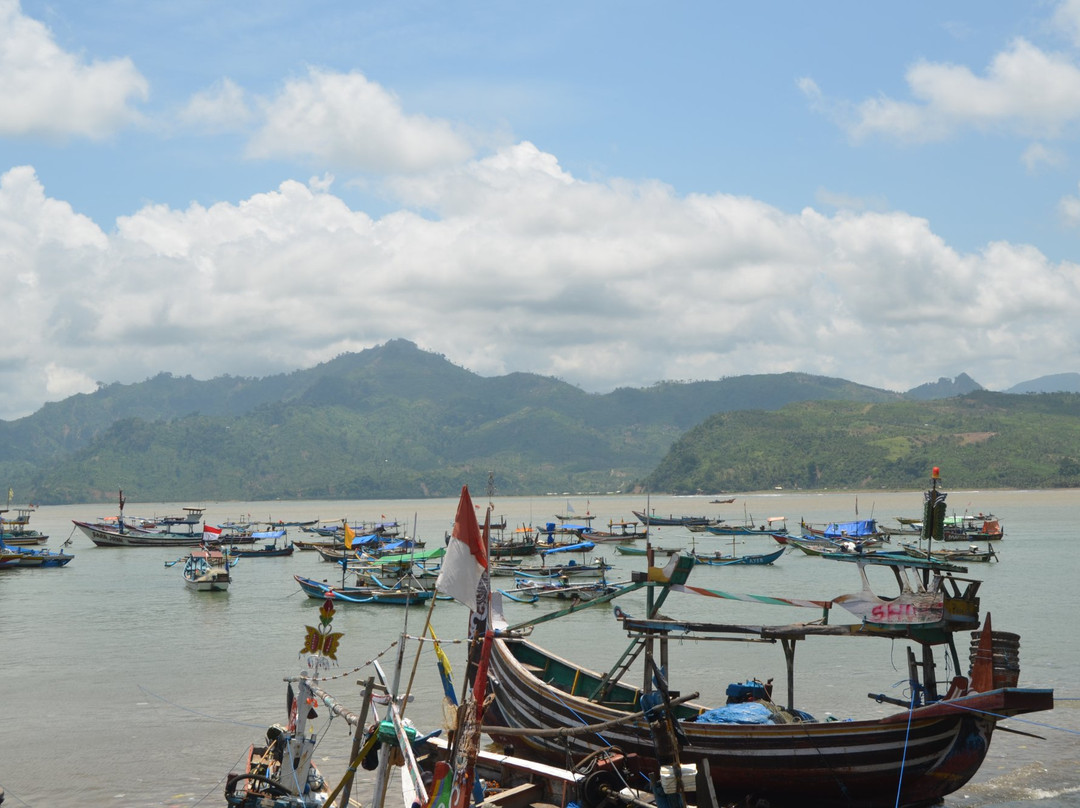 Pantai Popoh景点图片
