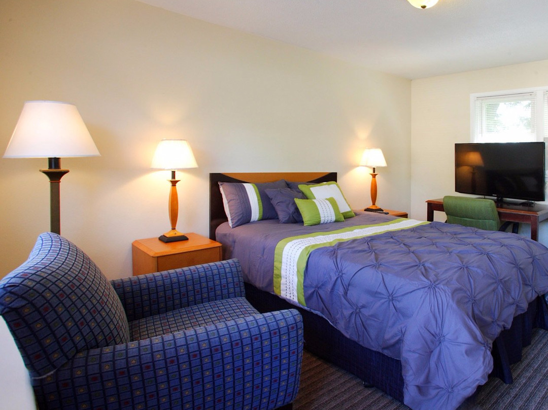Custom Stay Residence and Suites