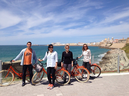 Las Bicis Naranjas-加的斯市必去景点