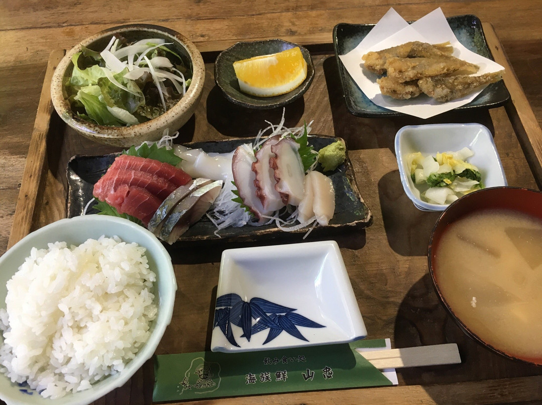 海族鮮 山忠 滑川店
