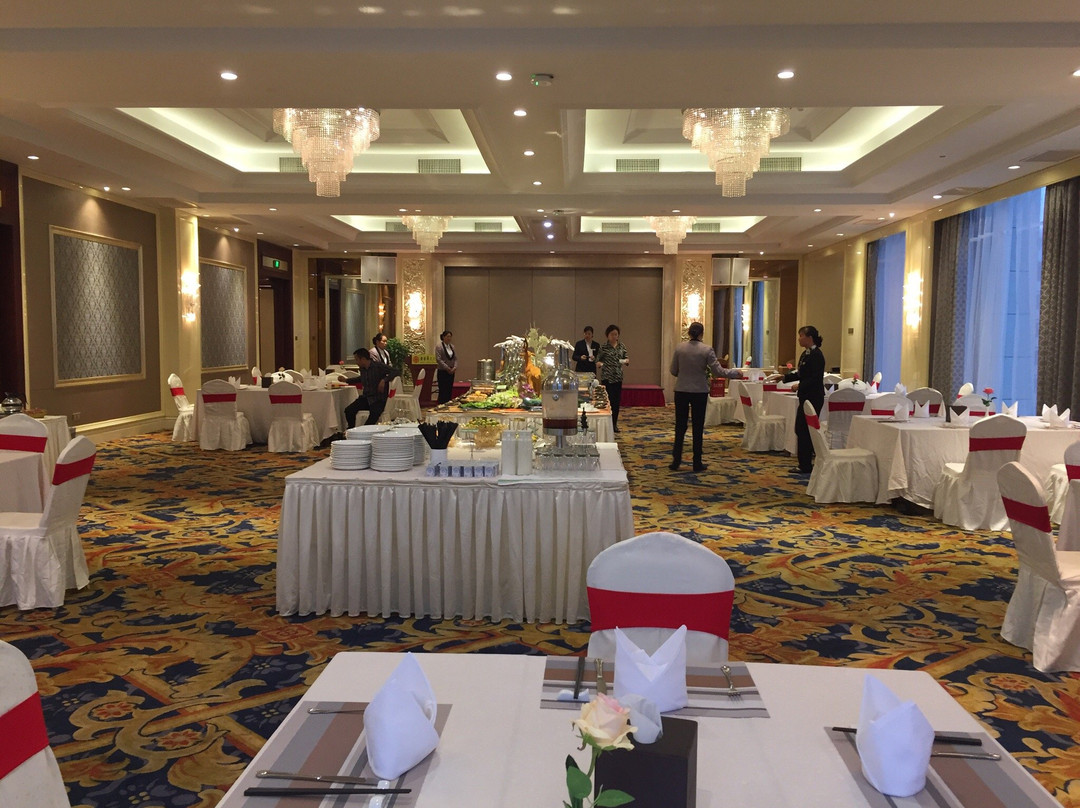 宏基华天大酒店主图