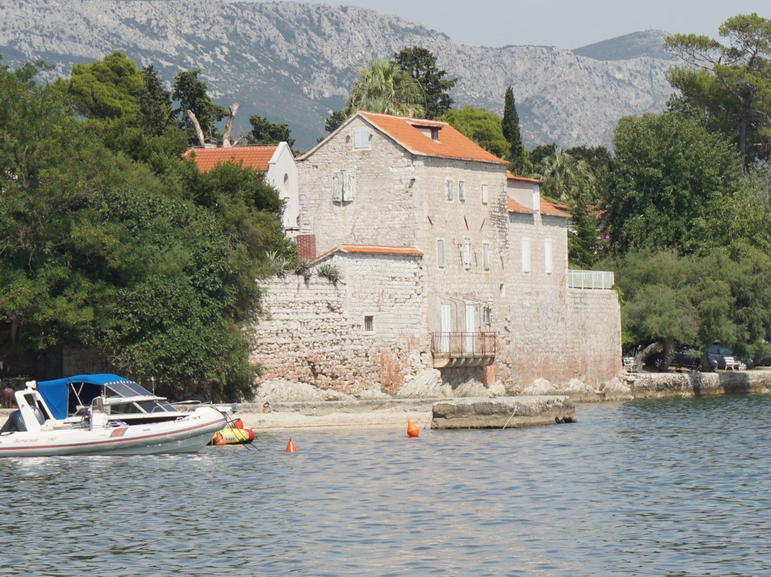 Kastel Luksic旅游攻略图片