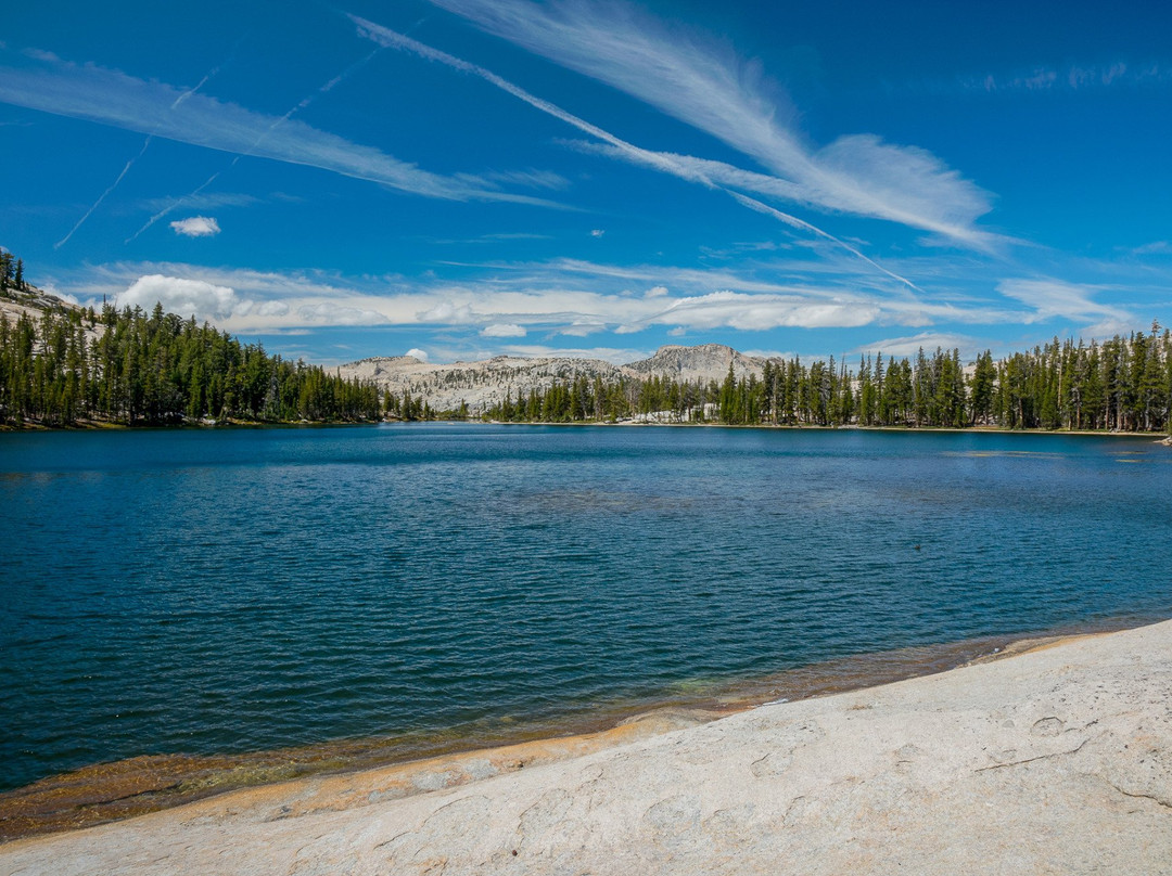 Cathedral Lake Trail-优胜美地国家公园必去景点