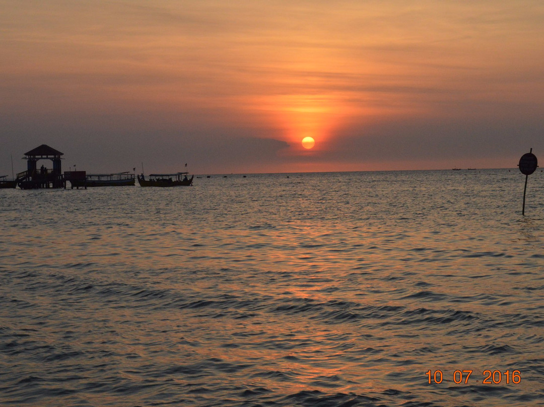 Bandengan Beach景点图片