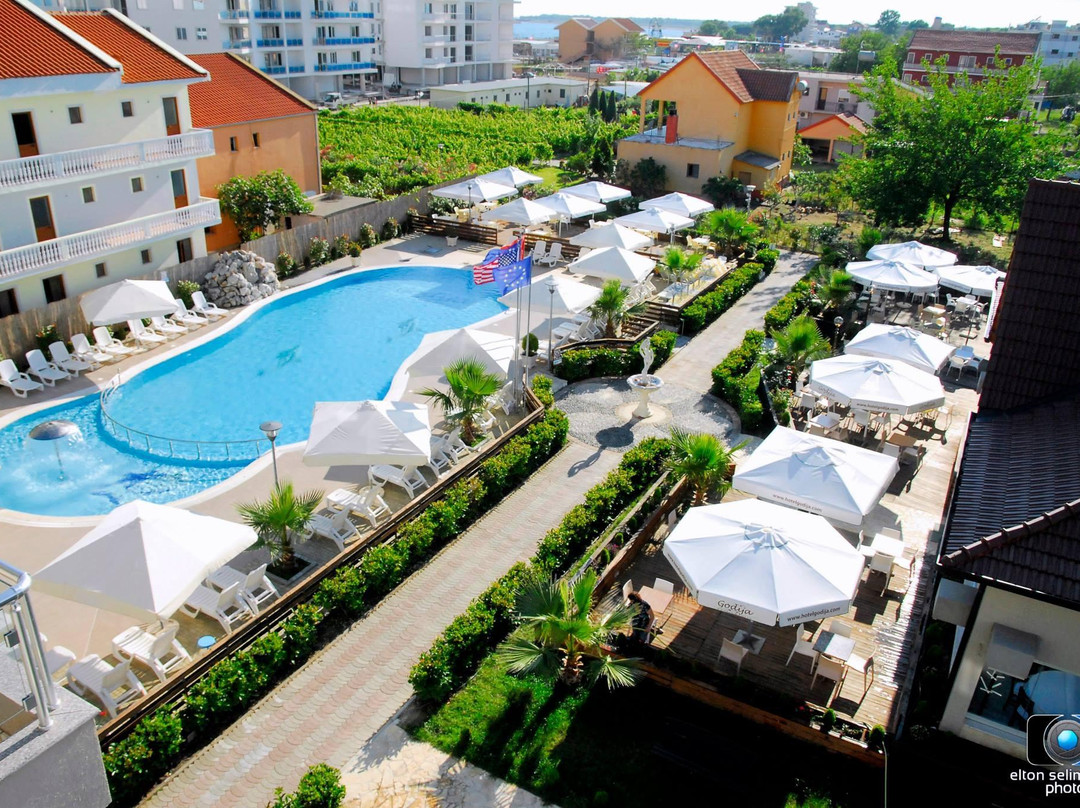 Godija Hotel & Suites主图